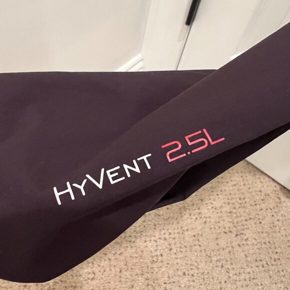 North Face Summit Series Rain Jacket - Picture 4 of 8